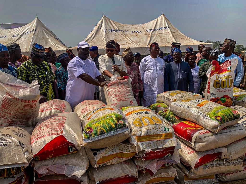 Encomiums, as Gbenga Power doles out Multi-million naira Foodstuffs